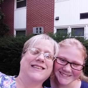 Meet your Posher, Lee